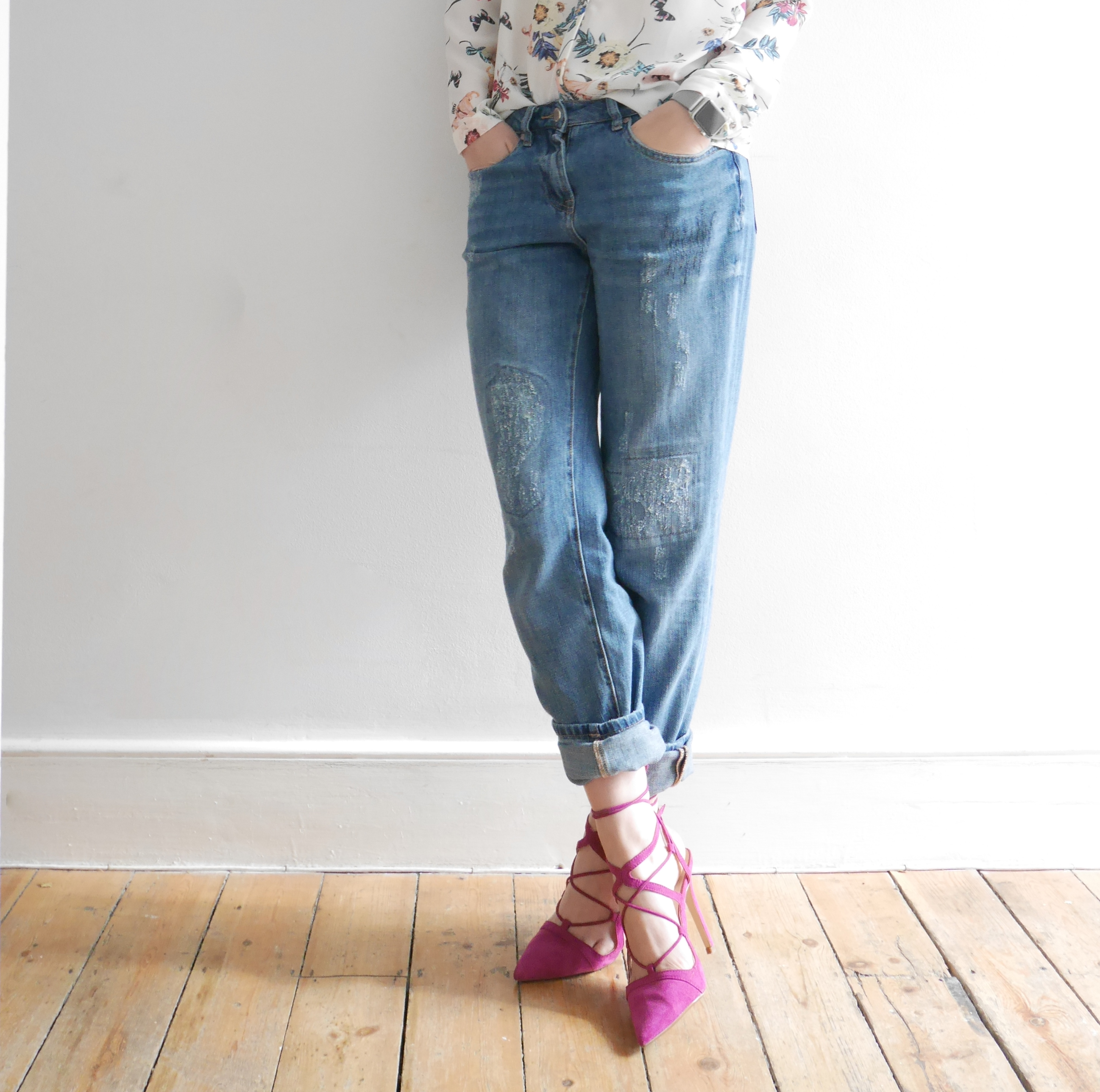 coco mama style | george | outfit inspiration| distressed boyfriend jeans